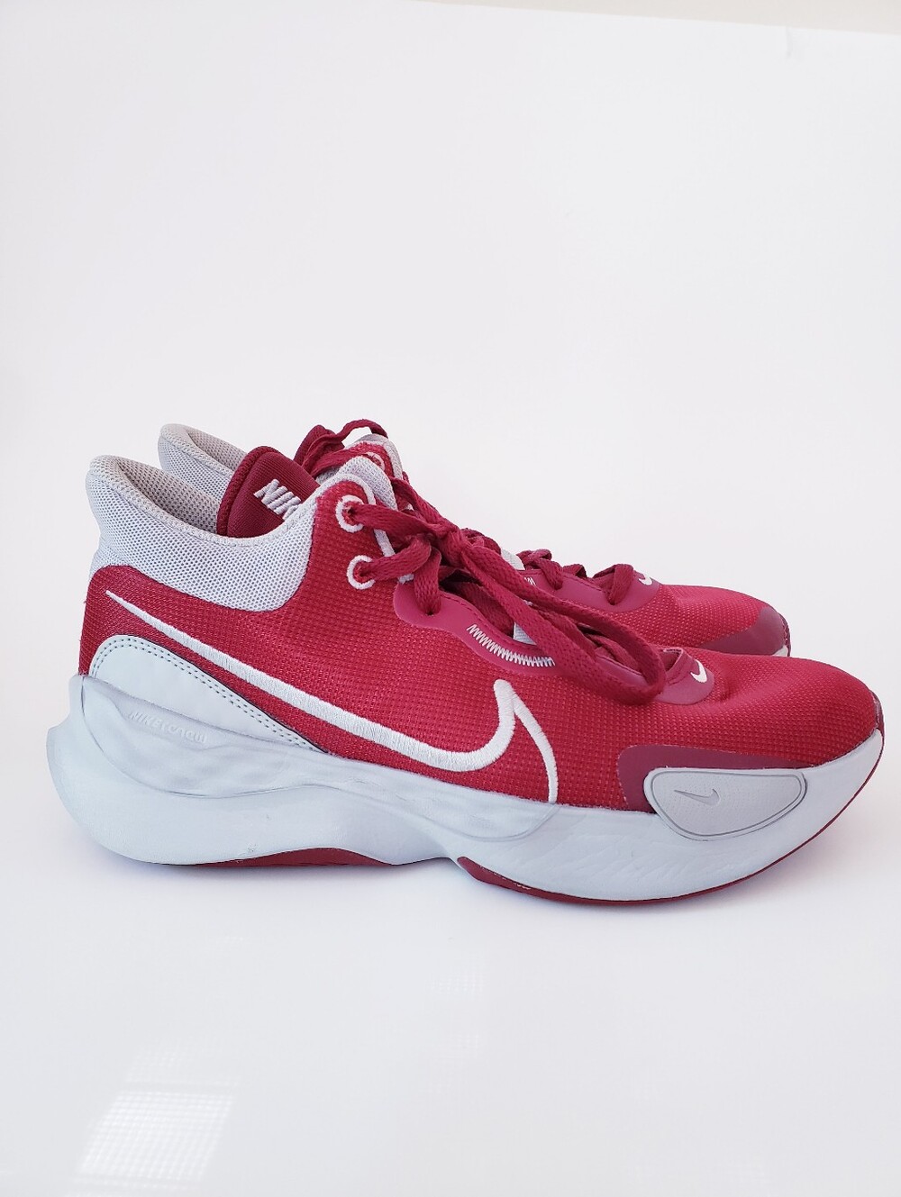 Nike Renew Elevate III Basketball Sneakers - Picture 15 of 15